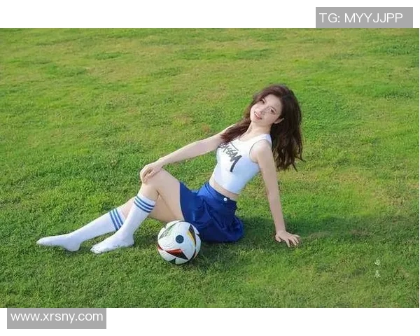 足球明星与足球宝贝的邂逅瞬间引发的精彩故事与背后秘密