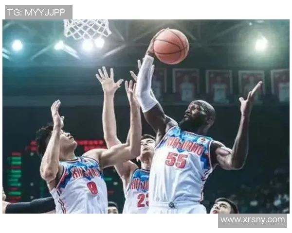 2018年CBA季后赛广厦队与新疆队激战正酣精彩瞬间回顾与分析